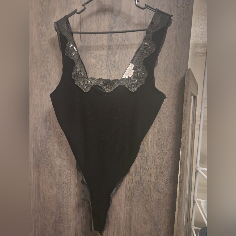 Black body suit large